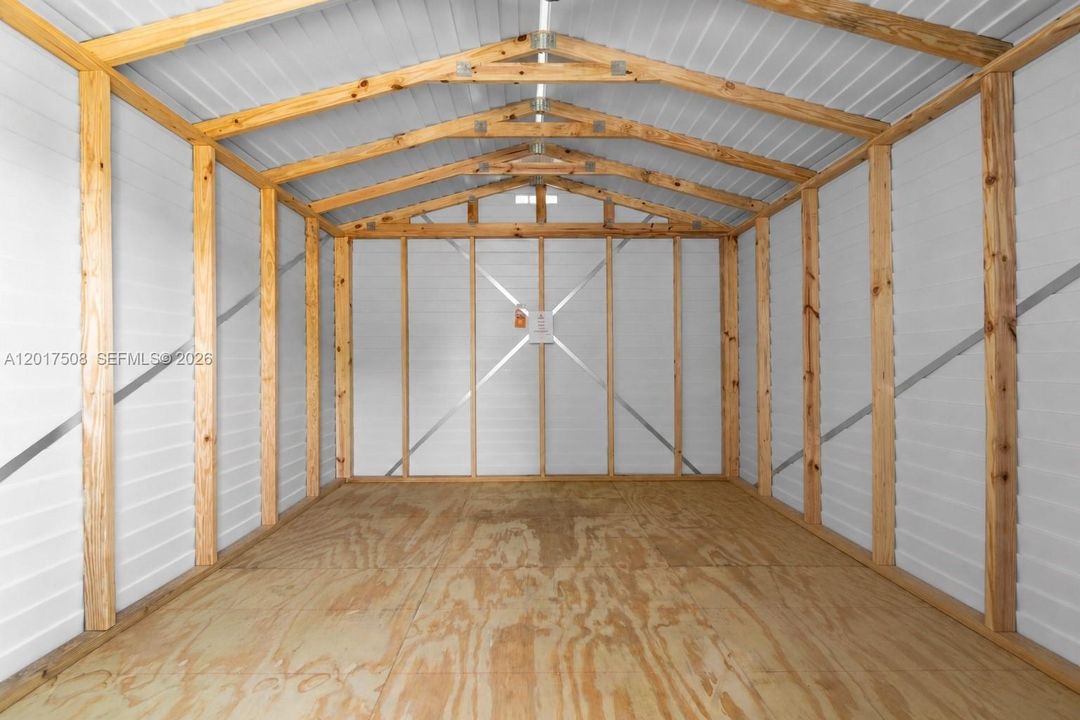 Spacious Shed -perfect for storage or workshop