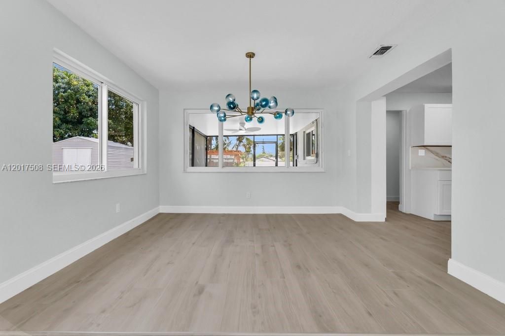Spacious w/ modern lighting