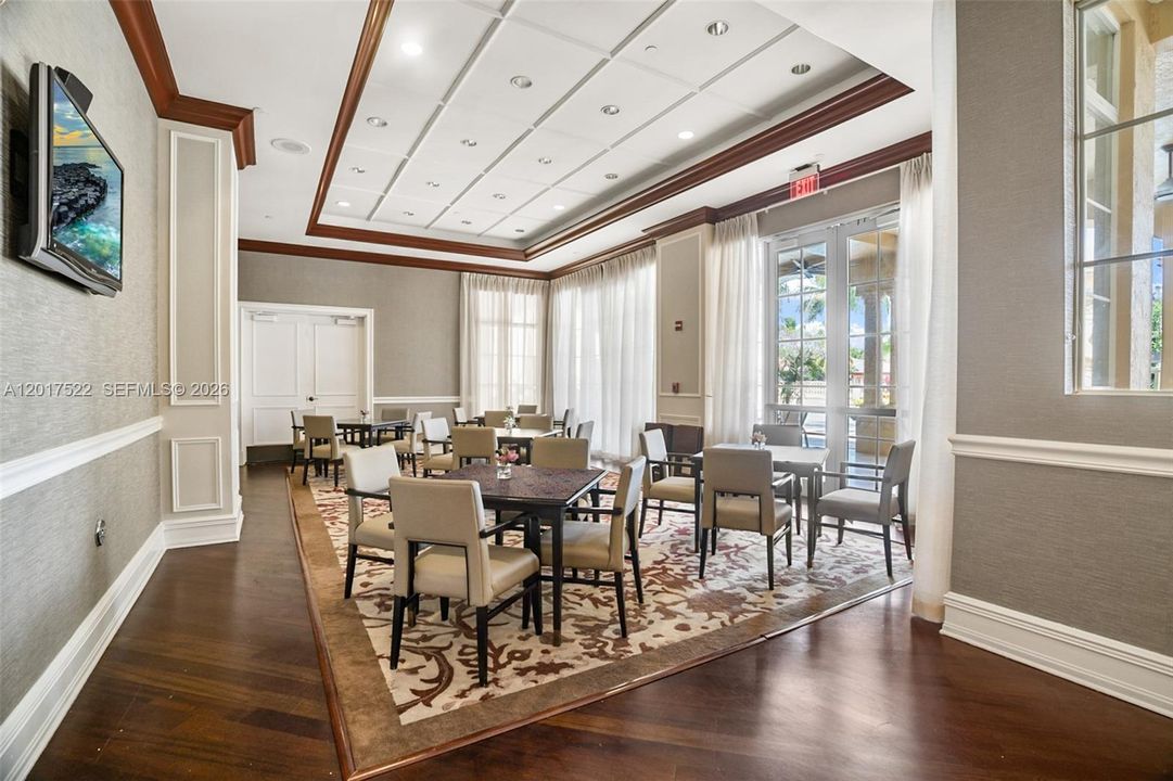 Active With Contract: $590,000 (2 beds, 2 baths, 1529 Square Feet)