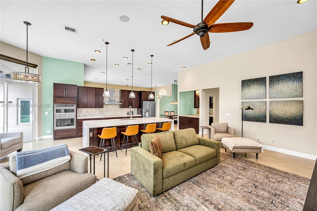 For Sale: $1,200,000 (5 beds, 3 baths, 2935 Square Feet)