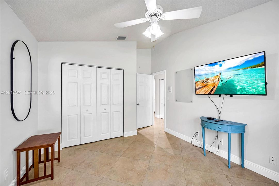 For Sale: $1,200,000 (5 beds, 3 baths, 2935 Square Feet)