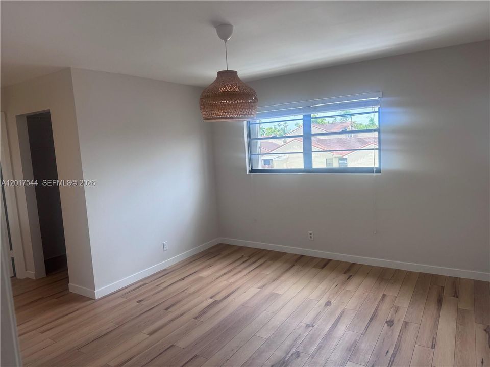 For Rent: $3,125 (3 beds, 2 baths, 1582 Square Feet)