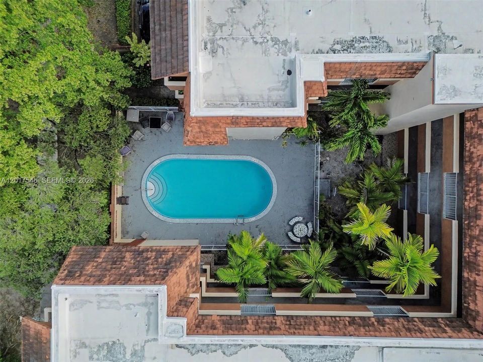 En Venta: $299,000 (2 camas, 2 baños, 838 Pies cuadrados)