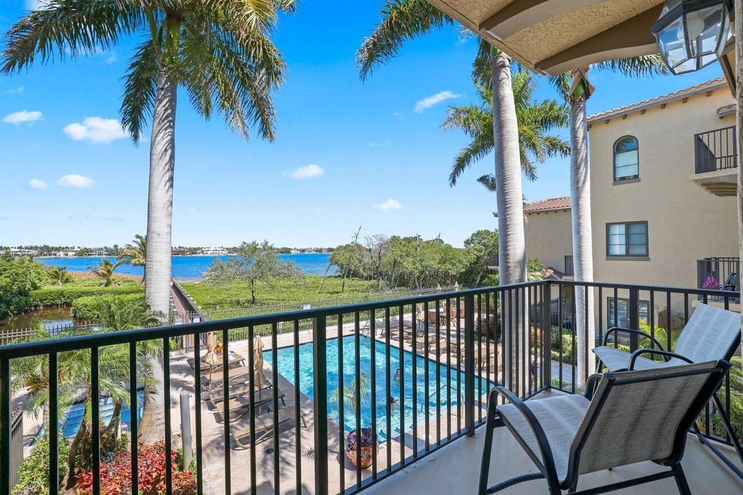 920 Via Villagio - 62.jpg-SMALL
