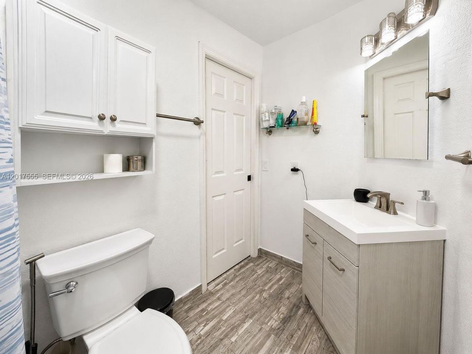 En Venta: $450,000 (3 camas, 2 baños, 1380 Pies cuadrados)