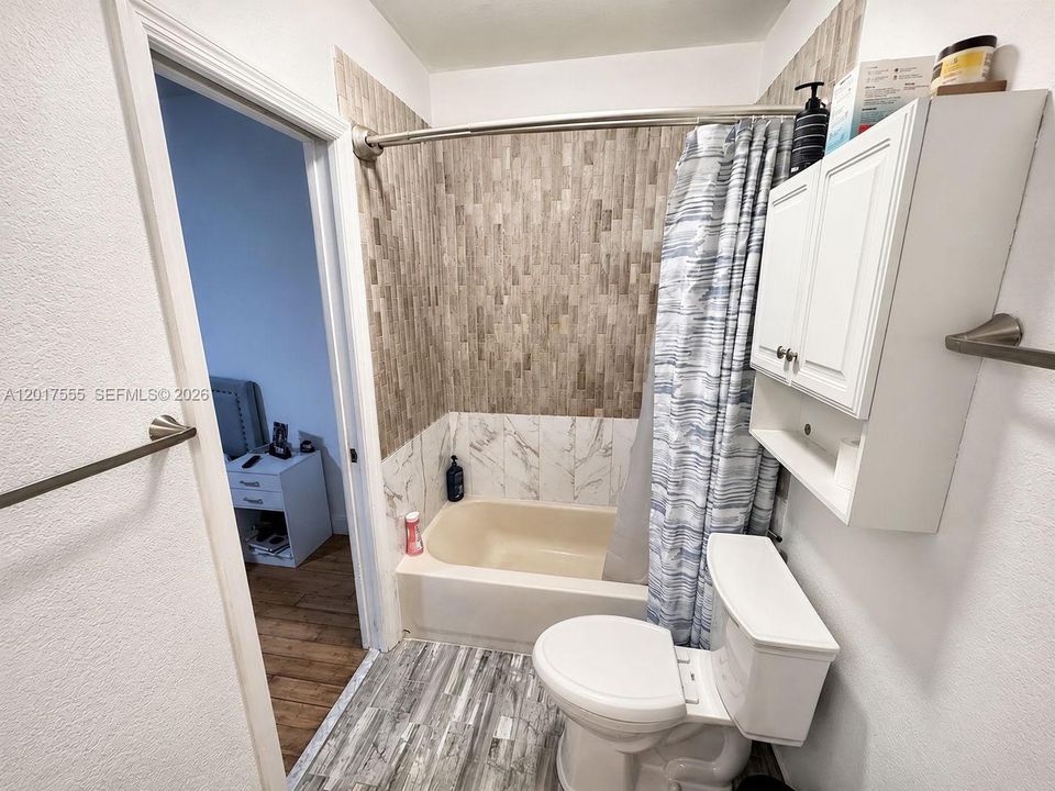 En Venta: $450,000 (3 camas, 2 baños, 1380 Pies cuadrados)