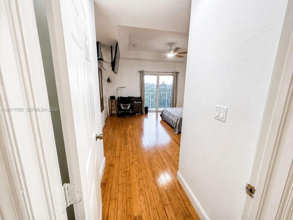 En Venta: $450,000 (3 camas, 2 baños, 1380 Pies cuadrados)