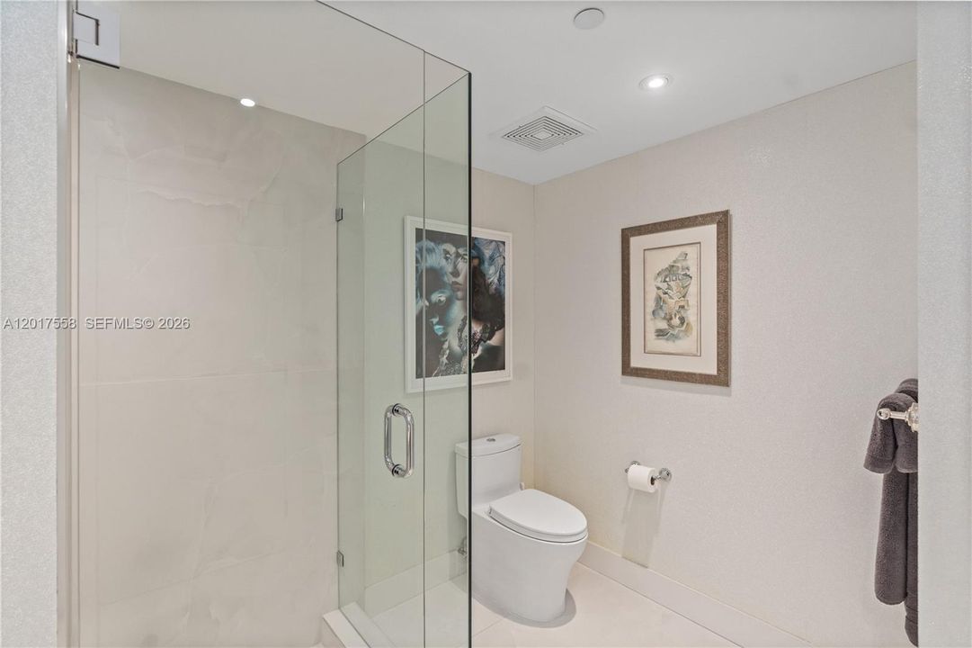 Active With Contract: $3,100,000 (3 beds, 3 baths, 2522 Square Feet)