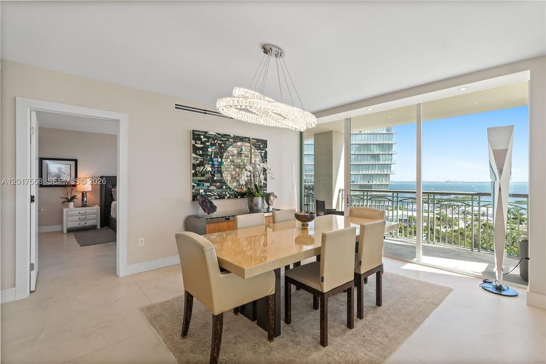 Active With Contract: $3,100,000 (3 beds, 3 baths, 2522 Square Feet)