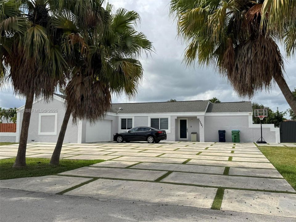 For Sale: $735,000 (3 beds, 2 baths, 1448 Square Feet)