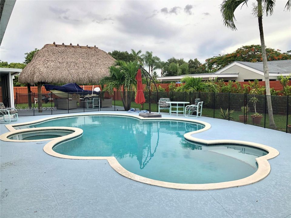 For Sale: $735,000 (3 beds, 2 baths, 1448 Square Feet)
