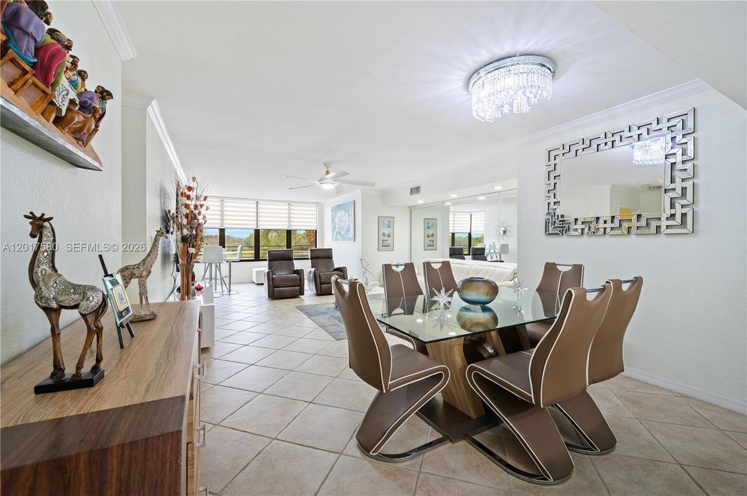 For Sale: $265,000 (2 beds, 2 baths, 1300 Square Feet)