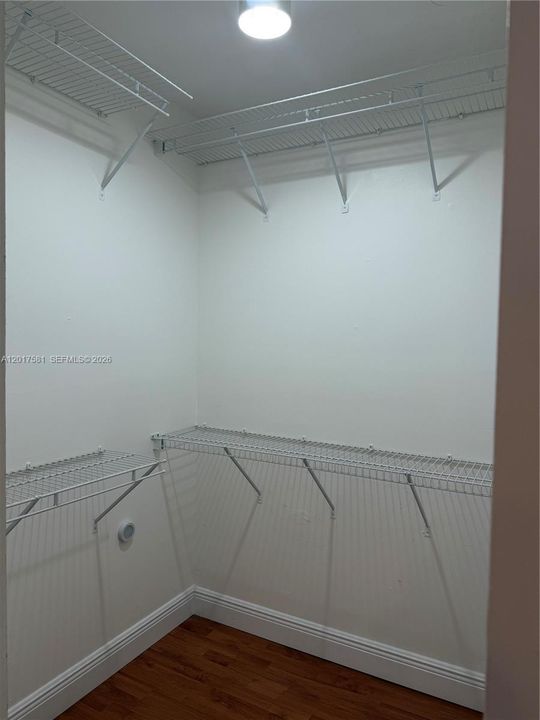 Active With Contract: $2,800 (2 beds, 2 baths, 1025 Square Feet)