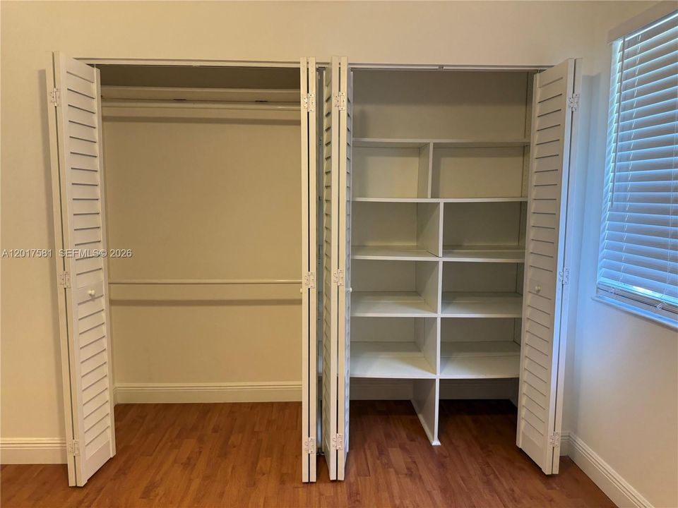 Active With Contract: $2,800 (2 beds, 2 baths, 1025 Square Feet)