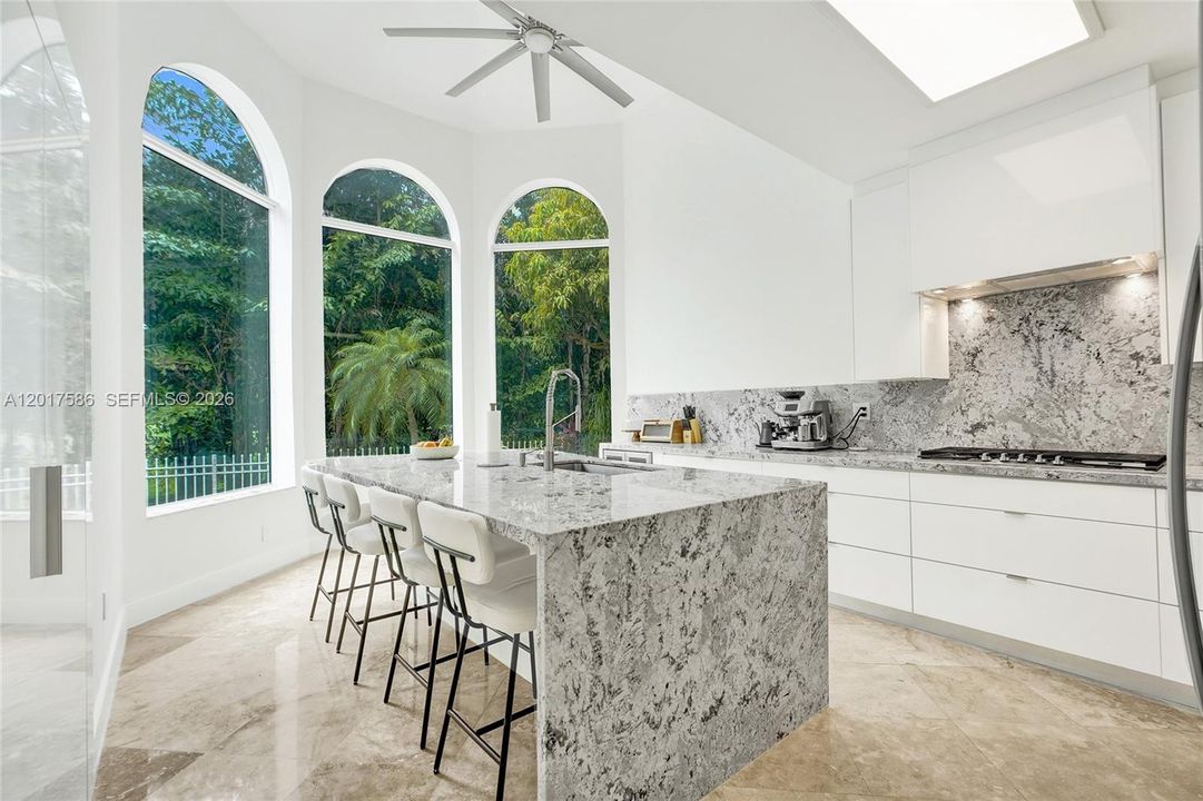 For Sale: $1,350,000 (4 beds, 2 baths, 2675 Square Feet)