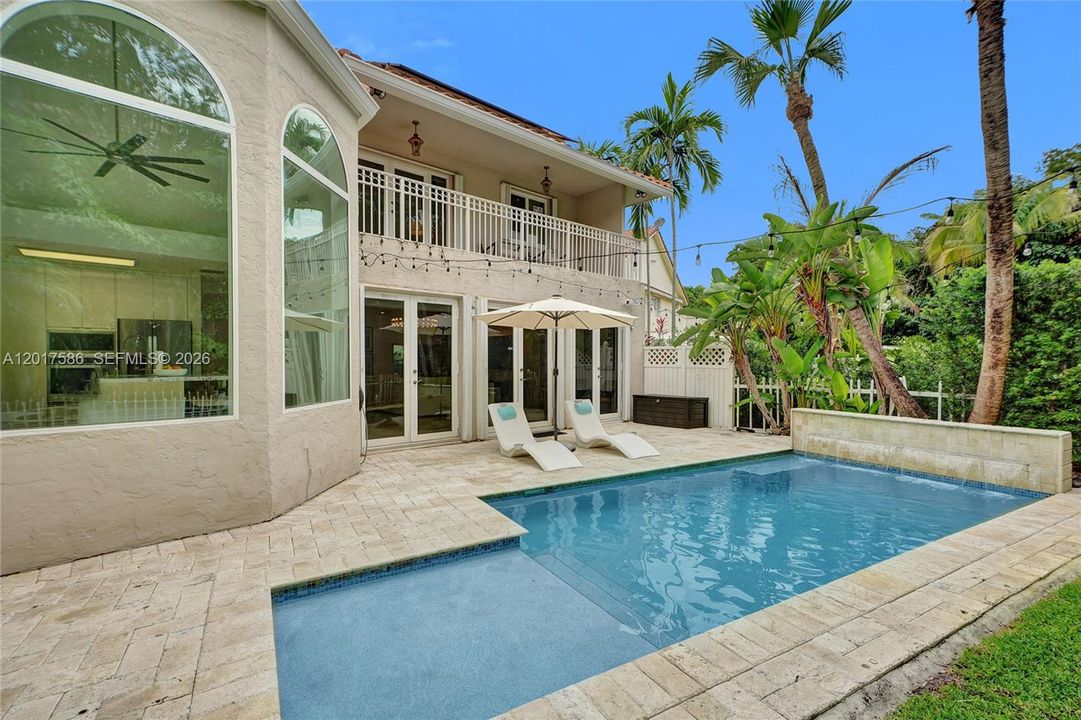 For Sale: $1,350,000 (4 beds, 2 baths, 2675 Square Feet)