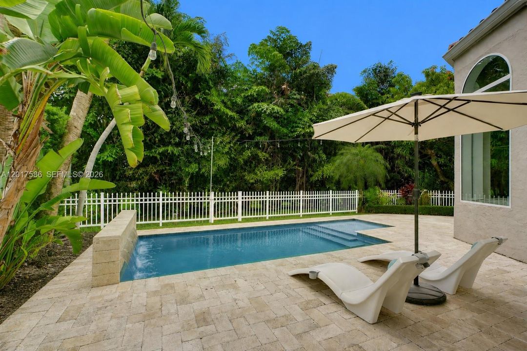 For Sale: $1,350,000 (4 beds, 2 baths, 2675 Square Feet)