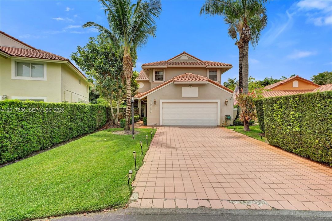 For Sale: $1,350,000 (4 beds, 2 baths, 2675 Square Feet)