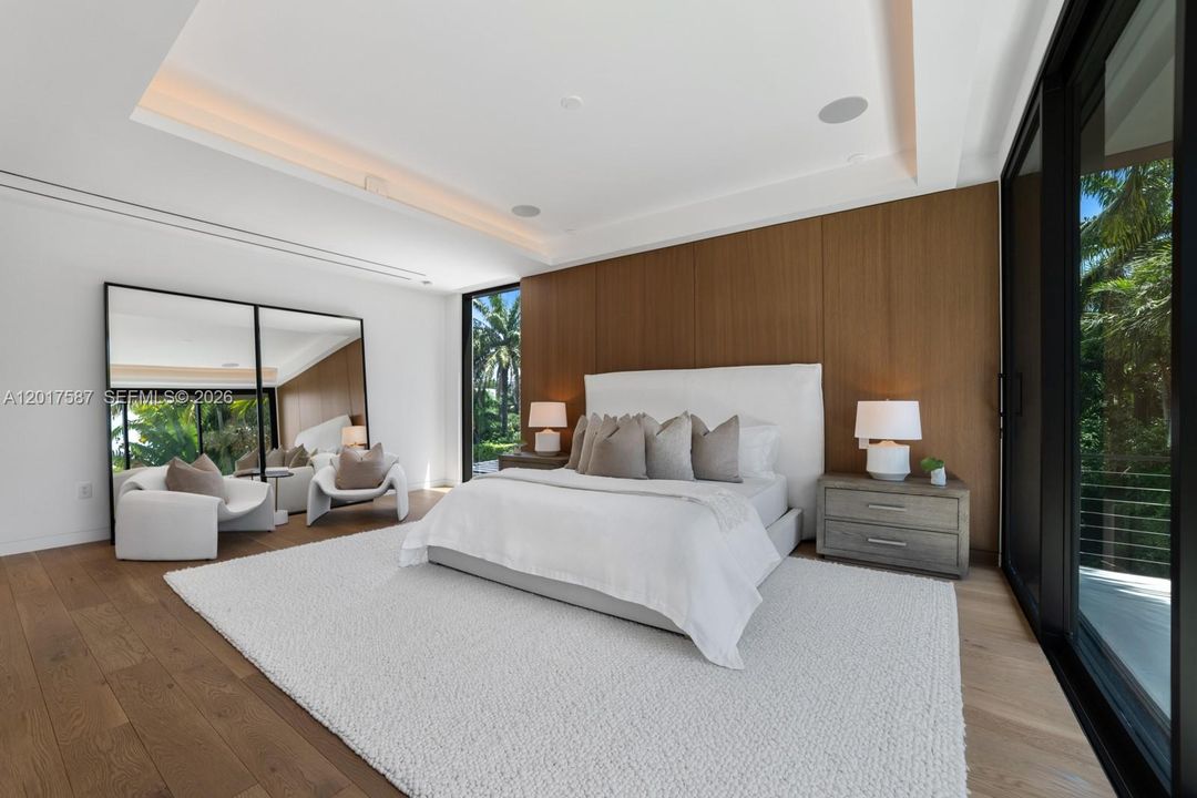 For Sale: $10,250,000 (4 beds, 4 baths, 3761 Square Feet)