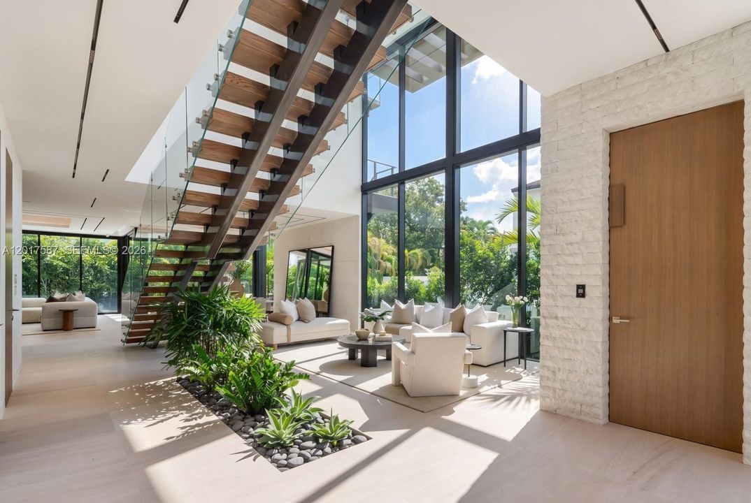 For Sale: $10,250,000 (4 beds, 4 baths, 3761 Square Feet)