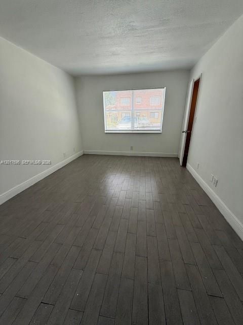 For Sale: $299,000 (3 beds, 2 baths, 1624 Square Feet)