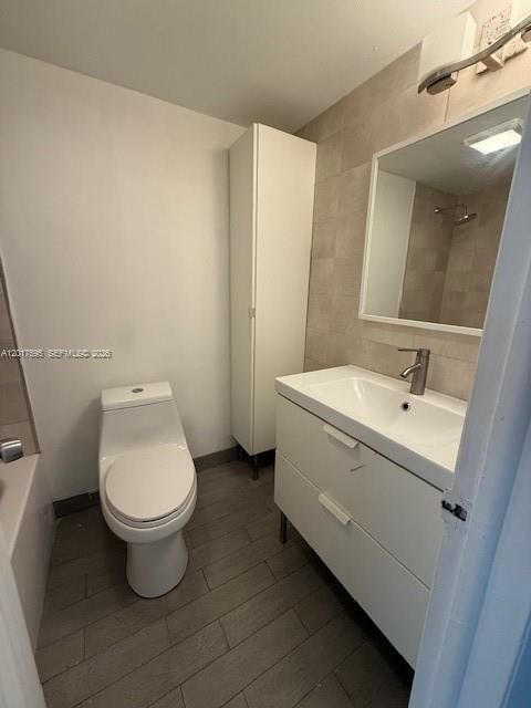 For Sale: $299,000 (3 beds, 2 baths, 1624 Square Feet)
