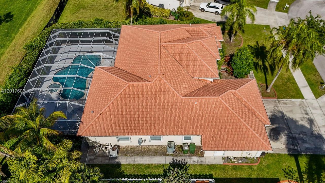 For Sale: $675,000 (4 beds, 3 baths, 2580 Square Feet)