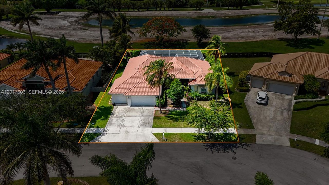 For Sale: $675,000 (4 beds, 3 baths, 2580 Square Feet)