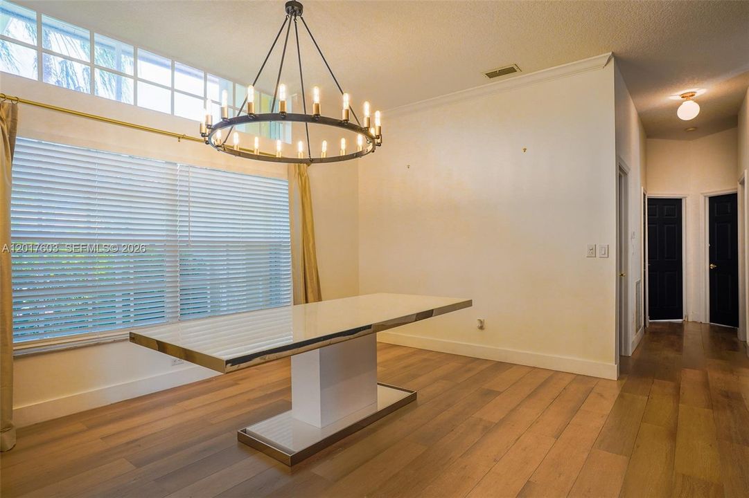 For Sale: $675,000 (4 beds, 3 baths, 2580 Square Feet)