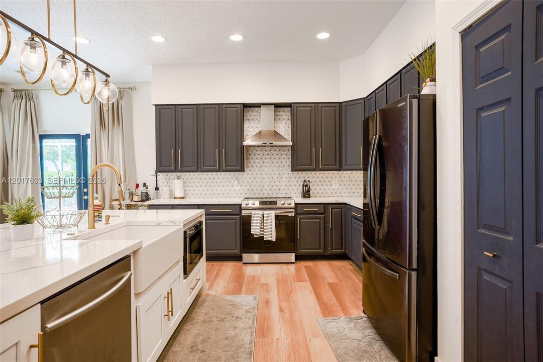 For Sale: $675,000 (4 beds, 3 baths, 2580 Square Feet)