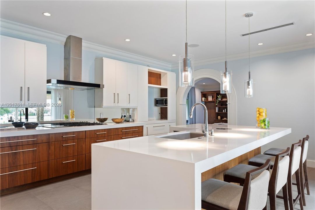 For Sale: $30,000,000 (3 beds, 3 baths, 4434 Square Feet)