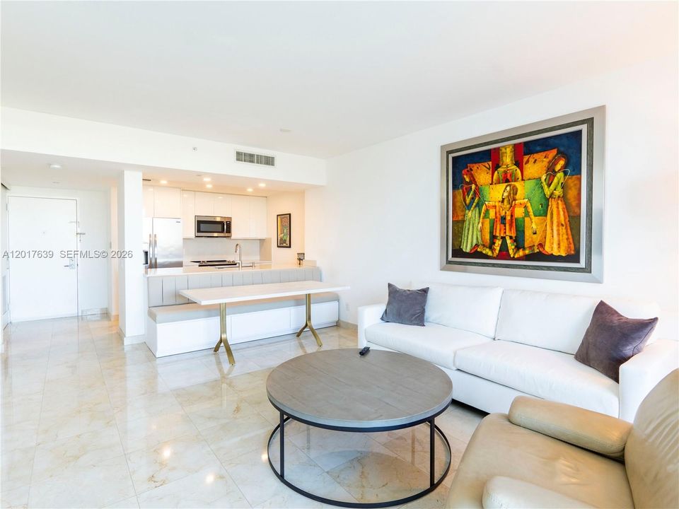 For Sale: $490,000 (1 beds, 1 baths, 850 Square Feet)