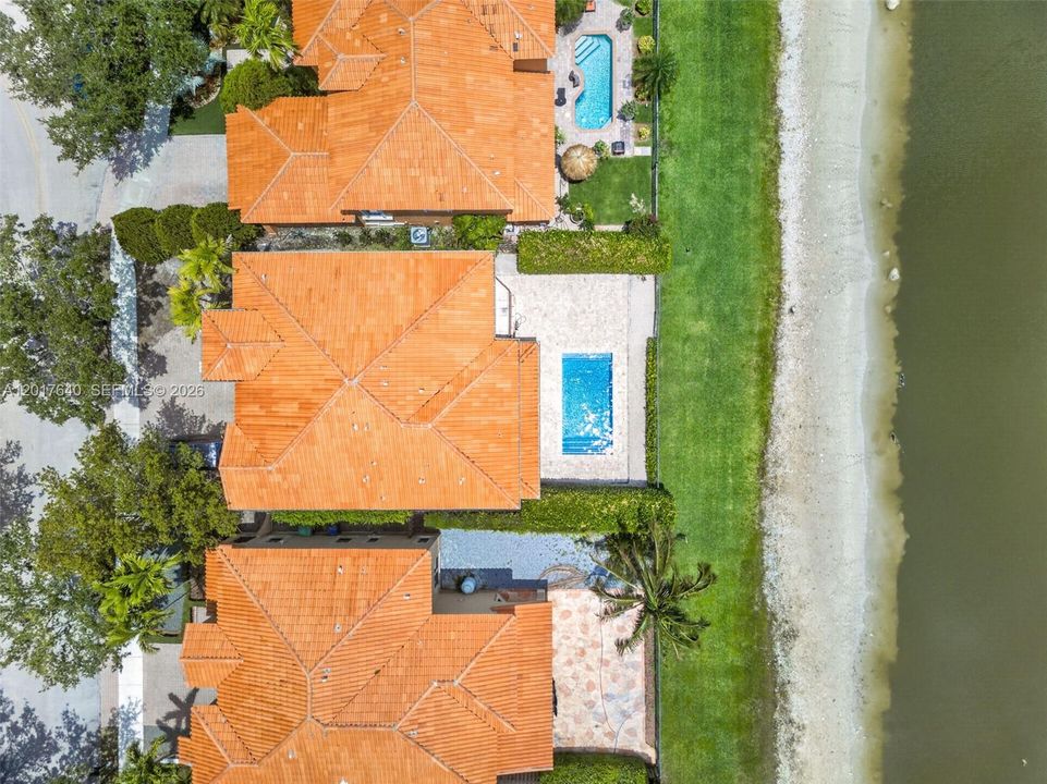 For Sale: $1,025,000 (5 beds, 4 baths, 3403 Square Feet)