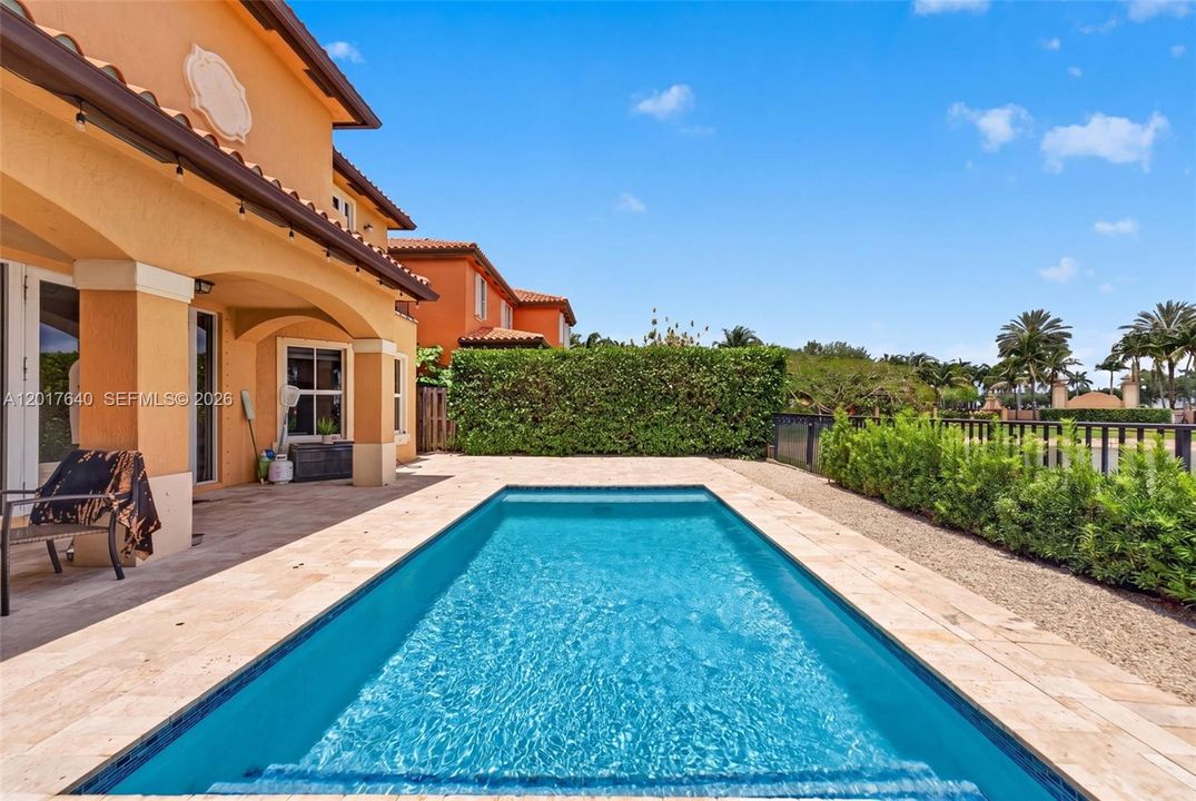 For Sale: $1,025,000 (5 beds, 4 baths, 3403 Square Feet)