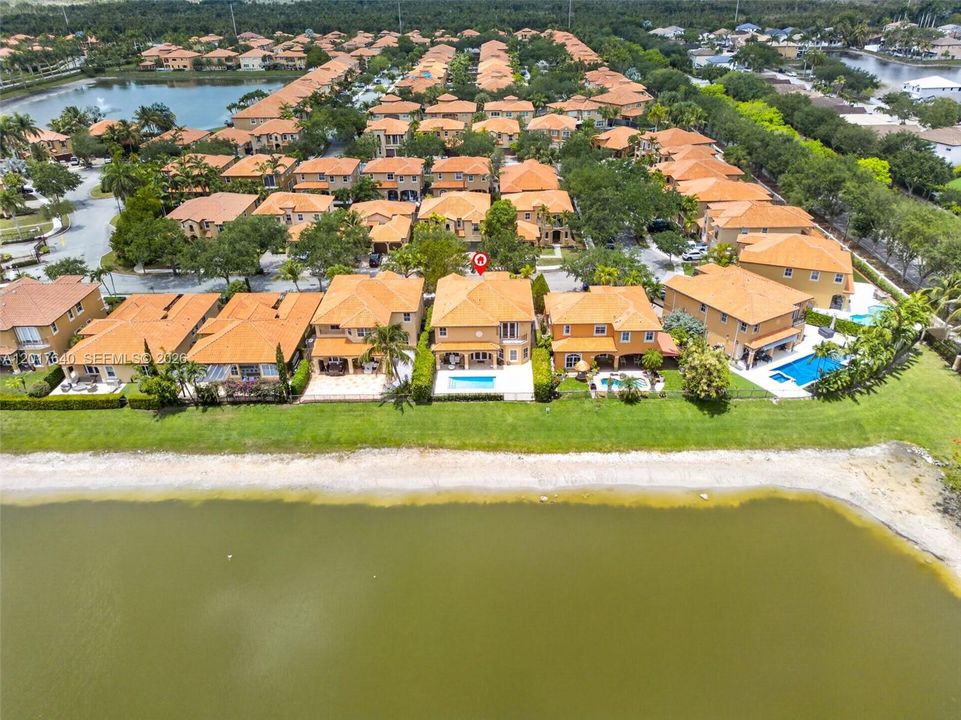 For Sale: $1,025,000 (5 beds, 4 baths, 3403 Square Feet)