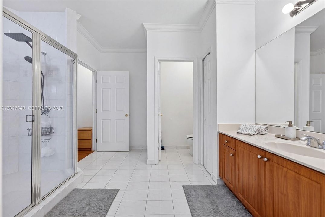 For Sale: $1,025,000 (5 beds, 4 baths, 3403 Square Feet)