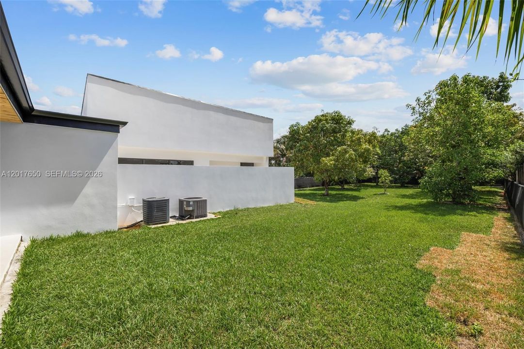 En Venta: $1,599,517 (4 camas, 2 baños, 2925 Pies cuadrados)
