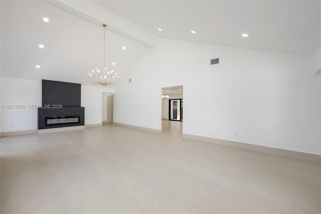 En Venta: $1,599,517 (4 camas, 2 baños, 2925 Pies cuadrados)
