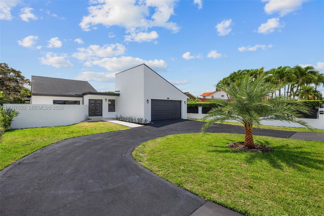 En Venta: $1,599,517 (4 camas, 2 baños, 2925 Pies cuadrados)
