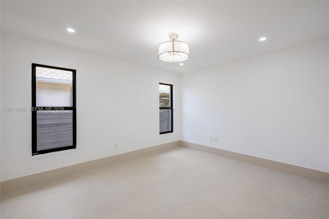 En Venta: $1,599,517 (4 camas, 2 baños, 2925 Pies cuadrados)