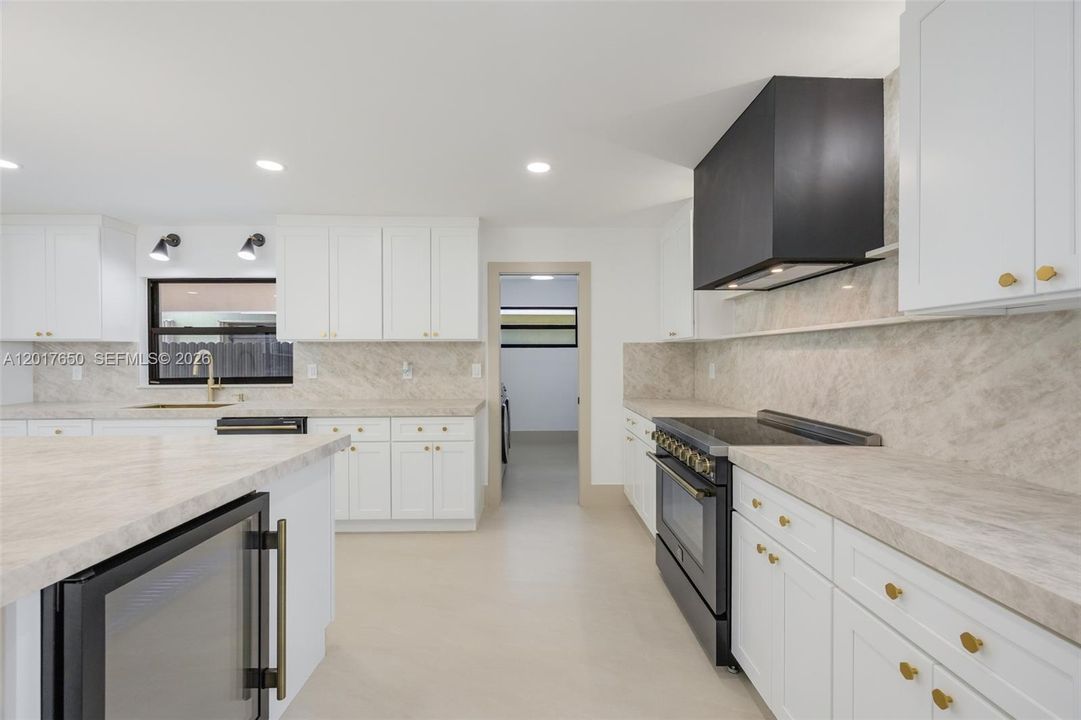 En Venta: $1,599,517 (4 camas, 2 baños, 2925 Pies cuadrados)