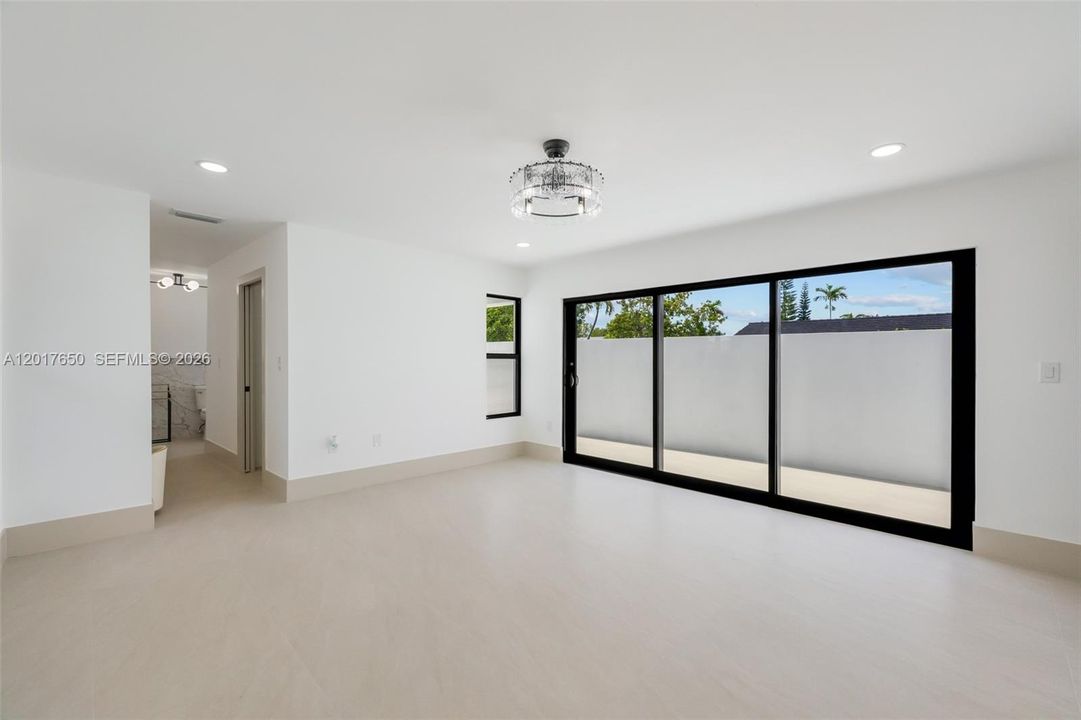 En Venta: $1,599,517 (4 camas, 2 baños, 2925 Pies cuadrados)