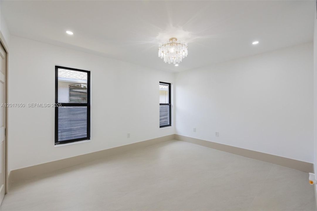 En Venta: $1,599,517 (4 camas, 2 baños, 2925 Pies cuadrados)