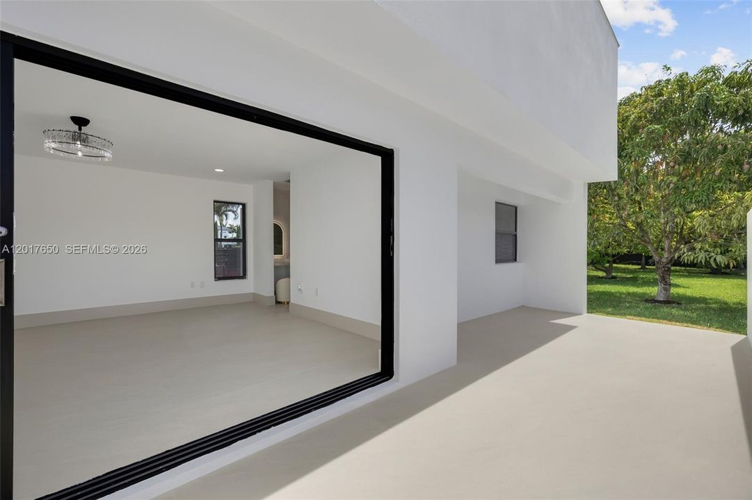 En Venta: $1,599,517 (4 camas, 2 baños, 2925 Pies cuadrados)