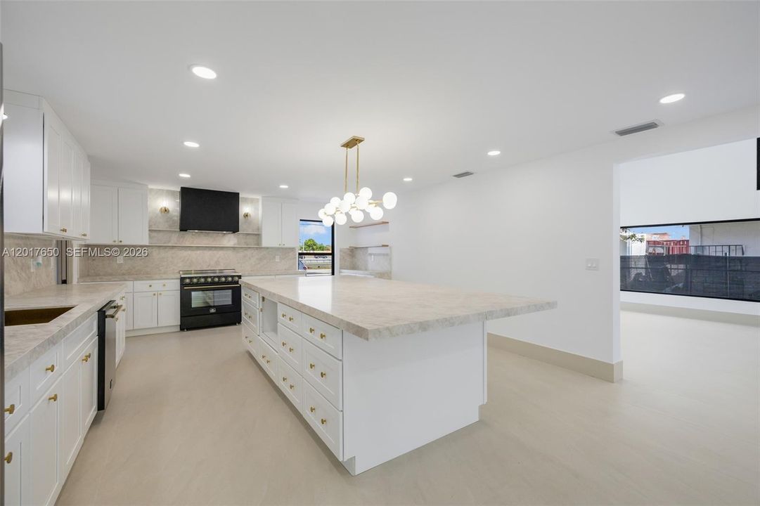 En Venta: $1,599,517 (4 camas, 2 baños, 2925 Pies cuadrados)