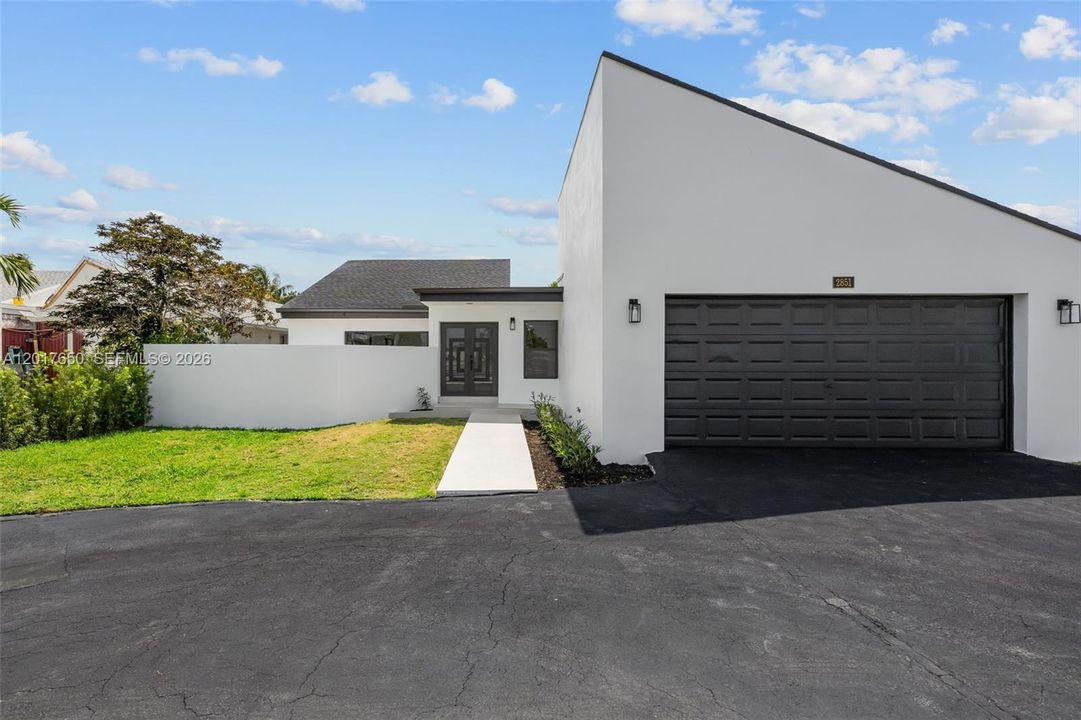 En Venta: $1,599,517 (4 camas, 2 baños, 2925 Pies cuadrados)