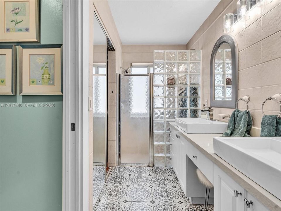 Main bathroom