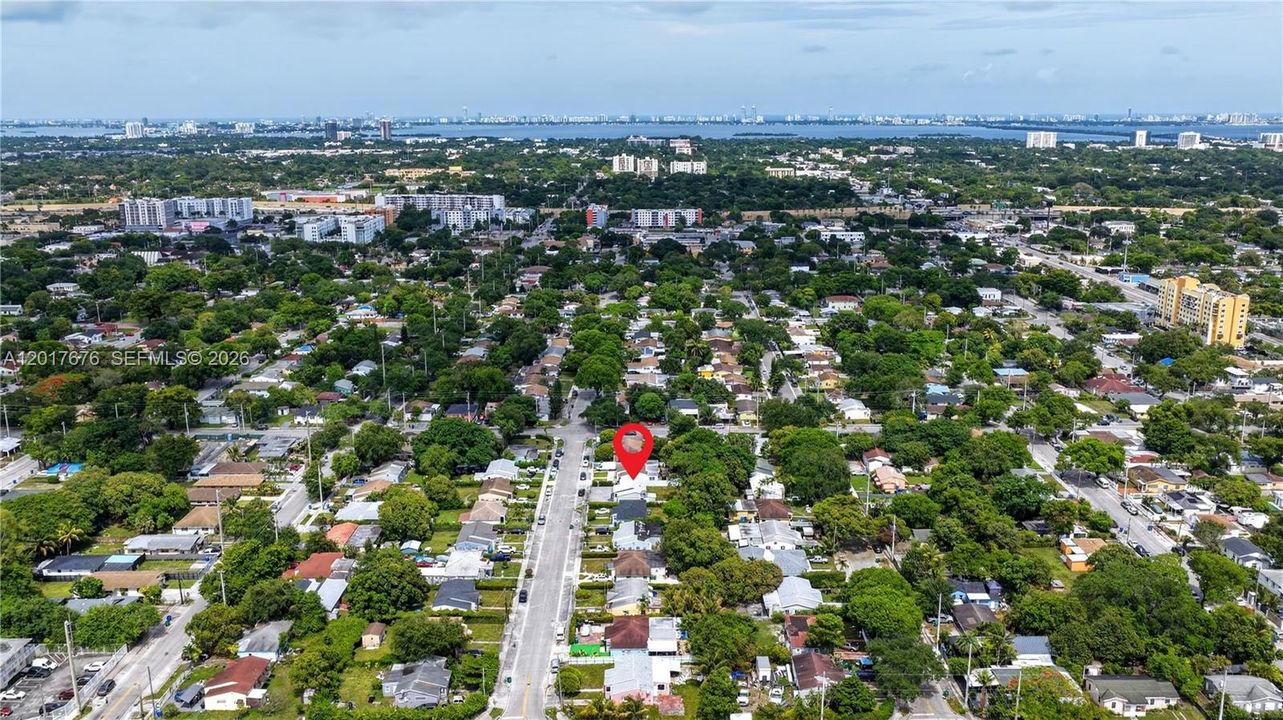 For Sale: $475,900 (3 beds, 2 baths, 1131 Square Feet)