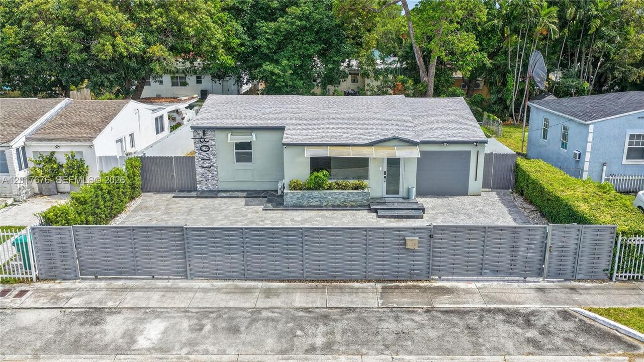 For Sale: $475,900 (3 beds, 2 baths, 1131 Square Feet)