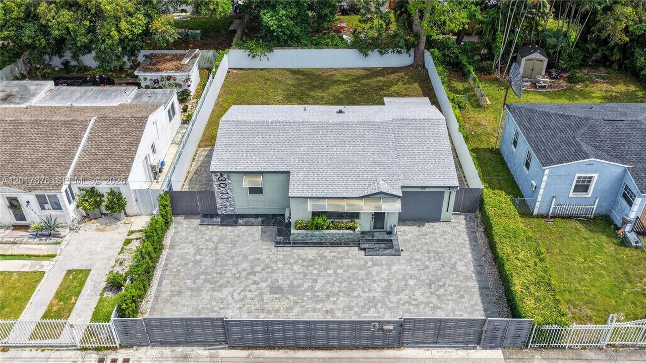 For Sale: $475,900 (3 beds, 2 baths, 1131 Square Feet)
